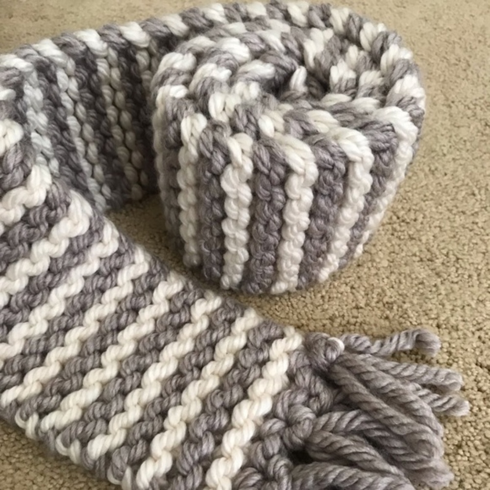 Handmade Chunky White and Beige Stripe Knit Scarf - Picture 1 of 3